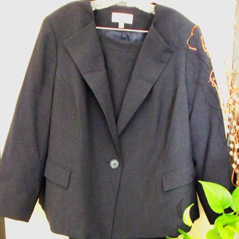 Navy Pant Suit w/ a Vintage Blazer and Vintage Trousers